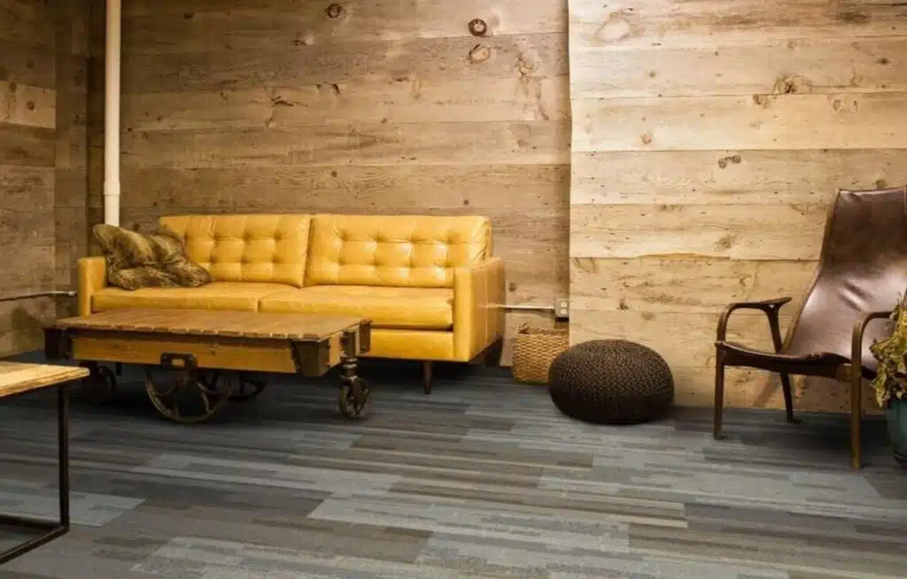 พรมแผ่น REUSO คือนิยามของความคิดสร้างสรรค์ที่ผสมผสานดีไซน์สมัยใหม่เข้ากับแนวคิดเพื่อความยั่งยืน สะท้อนจิตสำนึกด้านสิ่งแวดล้อมผ่านการออกแบบอย่างมีเอกลักษณ์ ด้วยโทนสีที่หลากหลายและลวดลายที่มีชีวิตชีวา เหมาะสำหรับผู้ที่ต้องการสร้างพื้นที่ที่แตกต่างด้วยดีไซน์ที่มีคุณค่า