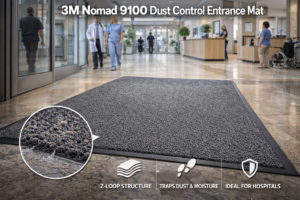 พรมดักฝุ่น 3M Nomad 9100 ติดตั้งบริเวณทางเข้าโรงพยาบาล ช่วยดักจับฝุ่นและความชื้นจากรองเท้าก่อนเข้าสู่พื้นที่ภายใน